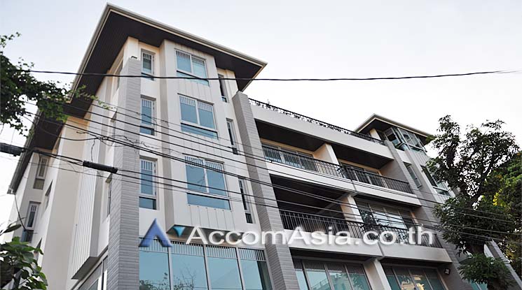  2  House for rent and sale in Sukhumvit ,Bangkok BTS Thong Lo AA16646